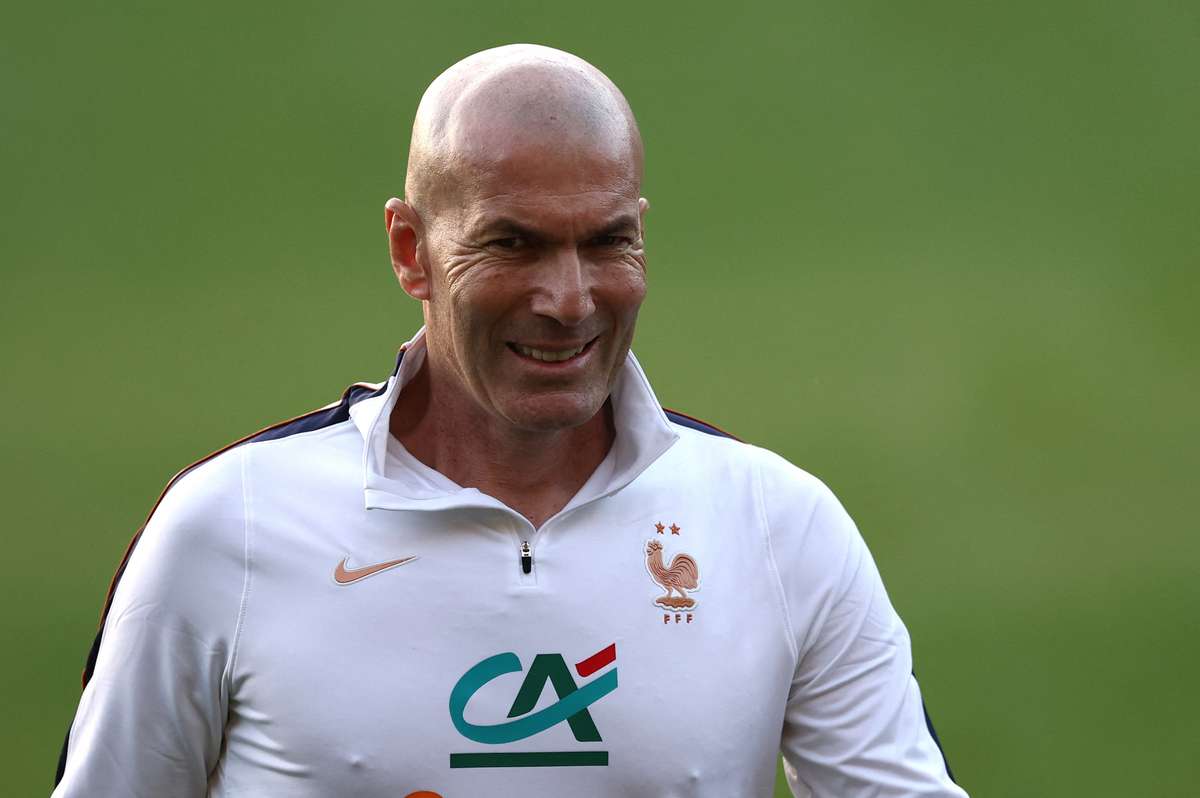 Zidane hứa sẽ xáo trộn đội hình cho màn so tài của Pháp với đội tuyển Bỉ 'xuất sắc'.