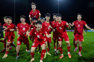 Việt Nam bùng nổ với 5 lần dự World Cup chỉ sau 10 năm