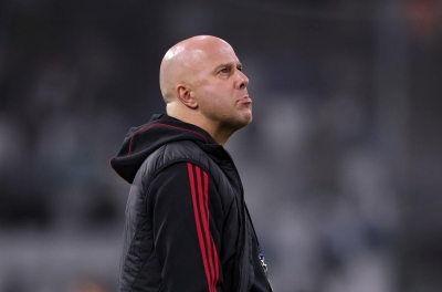 Thua 0-2, HLV Arne Slot Arne Slot gửi thông điệp mạnh về trận lượt về