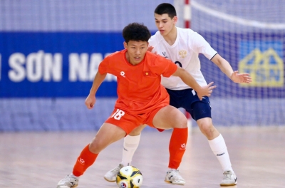 Tuyển Việt Nam thua đậm 0-5 trước Nga