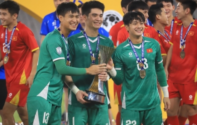 HLV Kim Sang Sik chốt xong thủ môn số 1 cho U23 Việt Nam