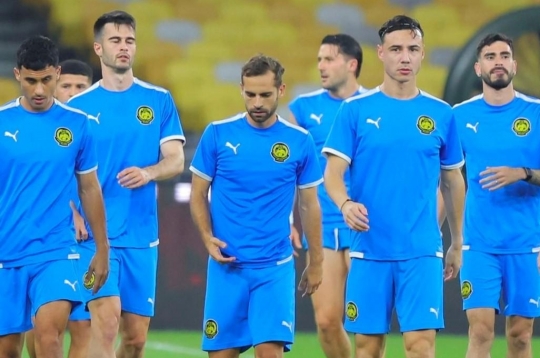Malaysia bất ngờ sang Thái Lan trước ngày tái đấu ĐT Việt Nam