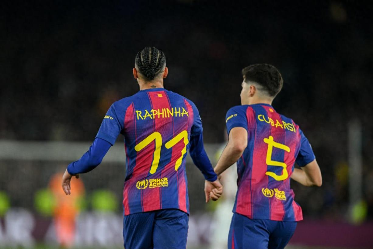 Kỹ thuật khống chế sức mạnh! Raphinha 2 bàn 2 kiến tạo + tạo penalty, Yamal kiến tạo và ghi bàn, Barcelona 7-2 Newcastle