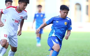 Giải bóng đá U15 quốc gia: Nhà nghèo sinh con hiếu