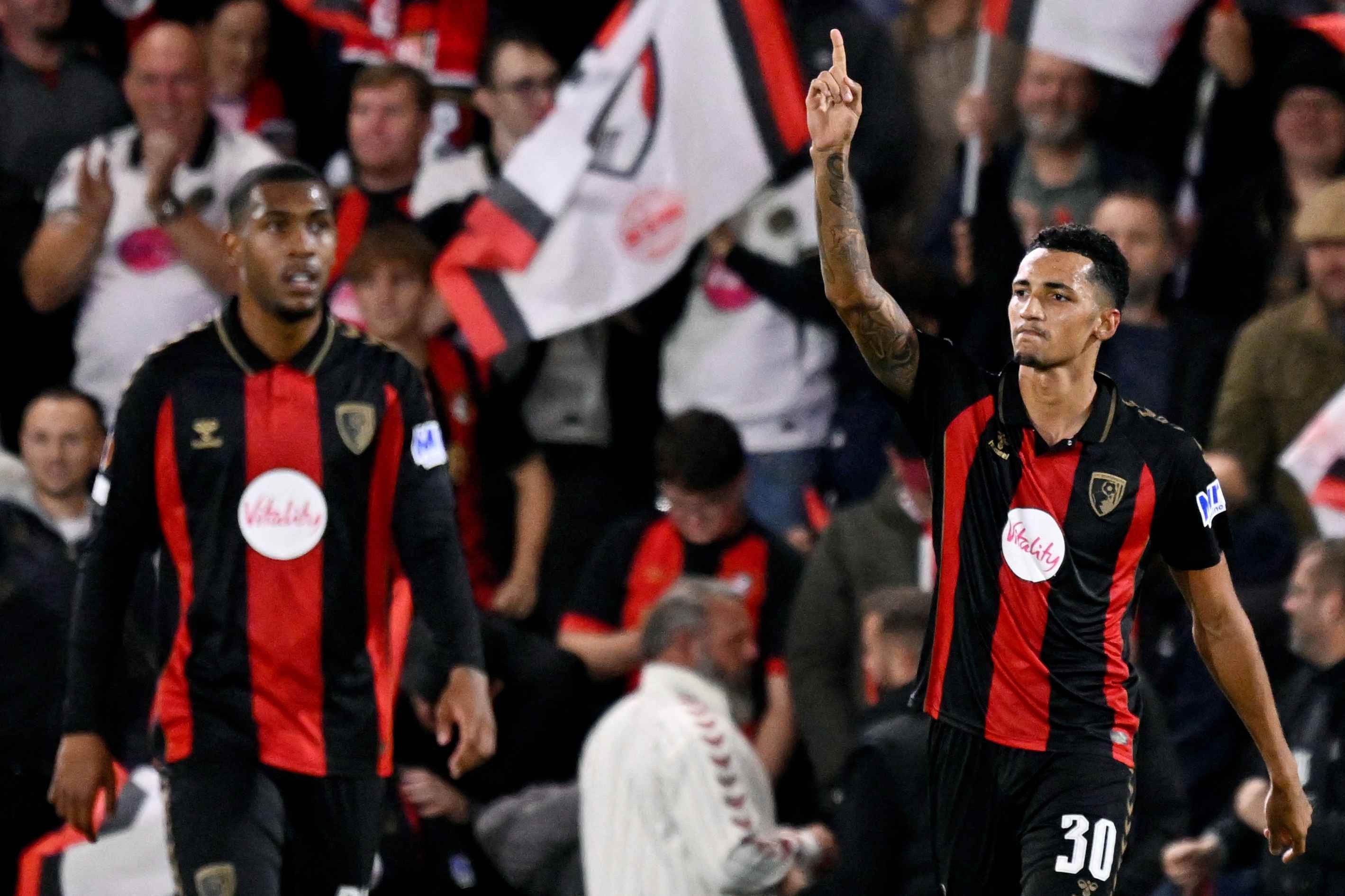 Bournemouth giành chiến thắng trên sân nhà tại châu Âu lần đầu tiên sau khi đánh bại Sturm Graz