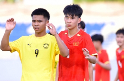 Thua trắng 0-4, báo Malaysia tâm phục khẩu phục tuyển Việt Nam