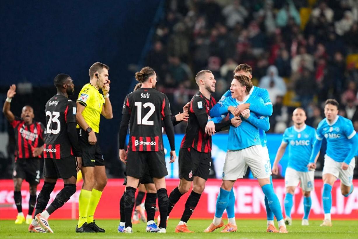 Napoli thắng Milan 2-0 vào chung kết Siêu cúp Ý, Hojlund ghi bàn, cặp tiền đạo Anh của Milan thi đấu mờ nhạt