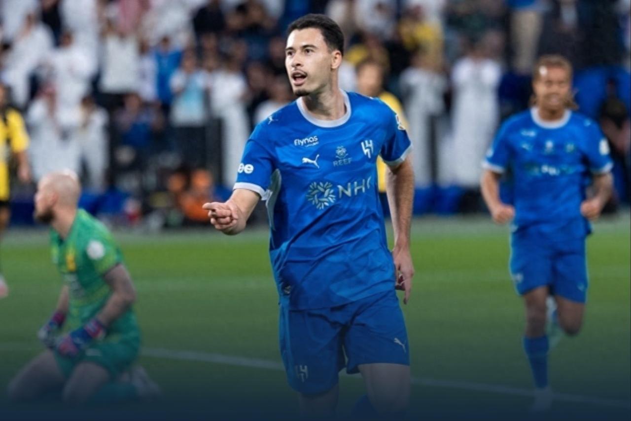 Al Hilal thắng Al Ittihad 3-2 để tái chiếm ngôi đầu: bộ ba cựu binh Ngoại hạng Anh đều nổ súng, Ronaldo khó bảo vệ ngôi vương.