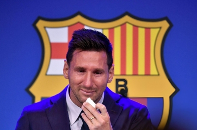 UEFA 'từ chối' để Messi trở lại thi đấu tại Camp Nou