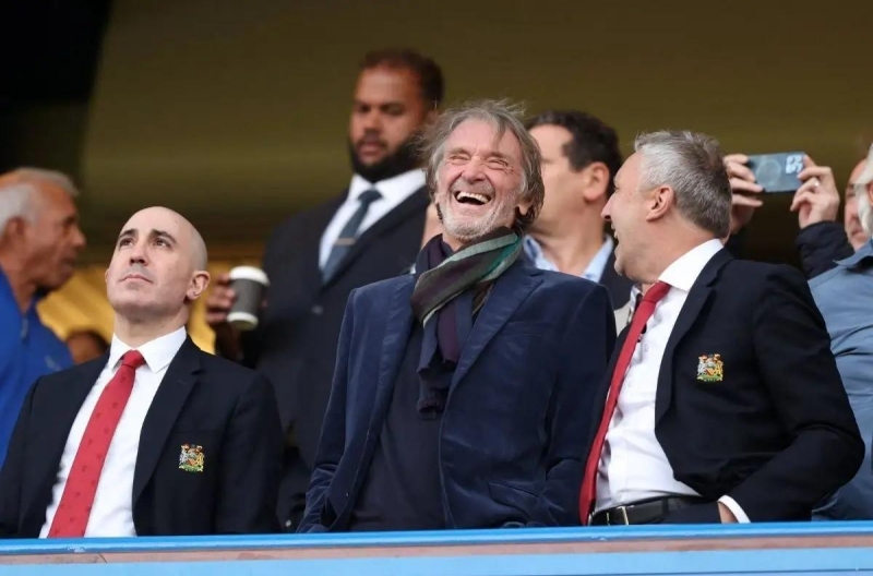 Sếp lớn MU lo ngại khi Ole trở lại Old Trafford