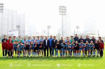 ĐT nữ Việt Nam nhận doping tinh thần trước Tết Nguyên đán