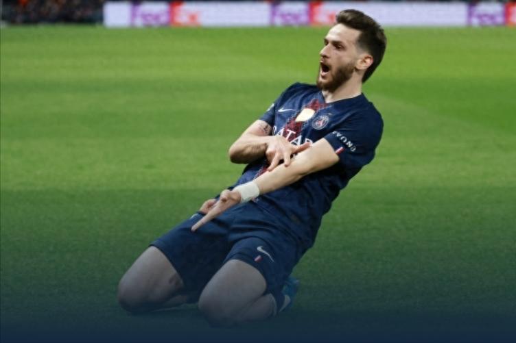 Paris đánh bại Liverpool 2-0, chiếm thế chủ động vào vòng bán kết Champions League, áp đảo toàn trận khi Liverpool không có cú sút trúng đích