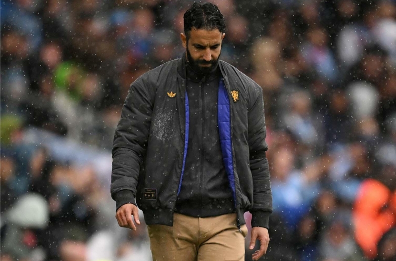 CĐV phẫn nộ với Ruben Amorim