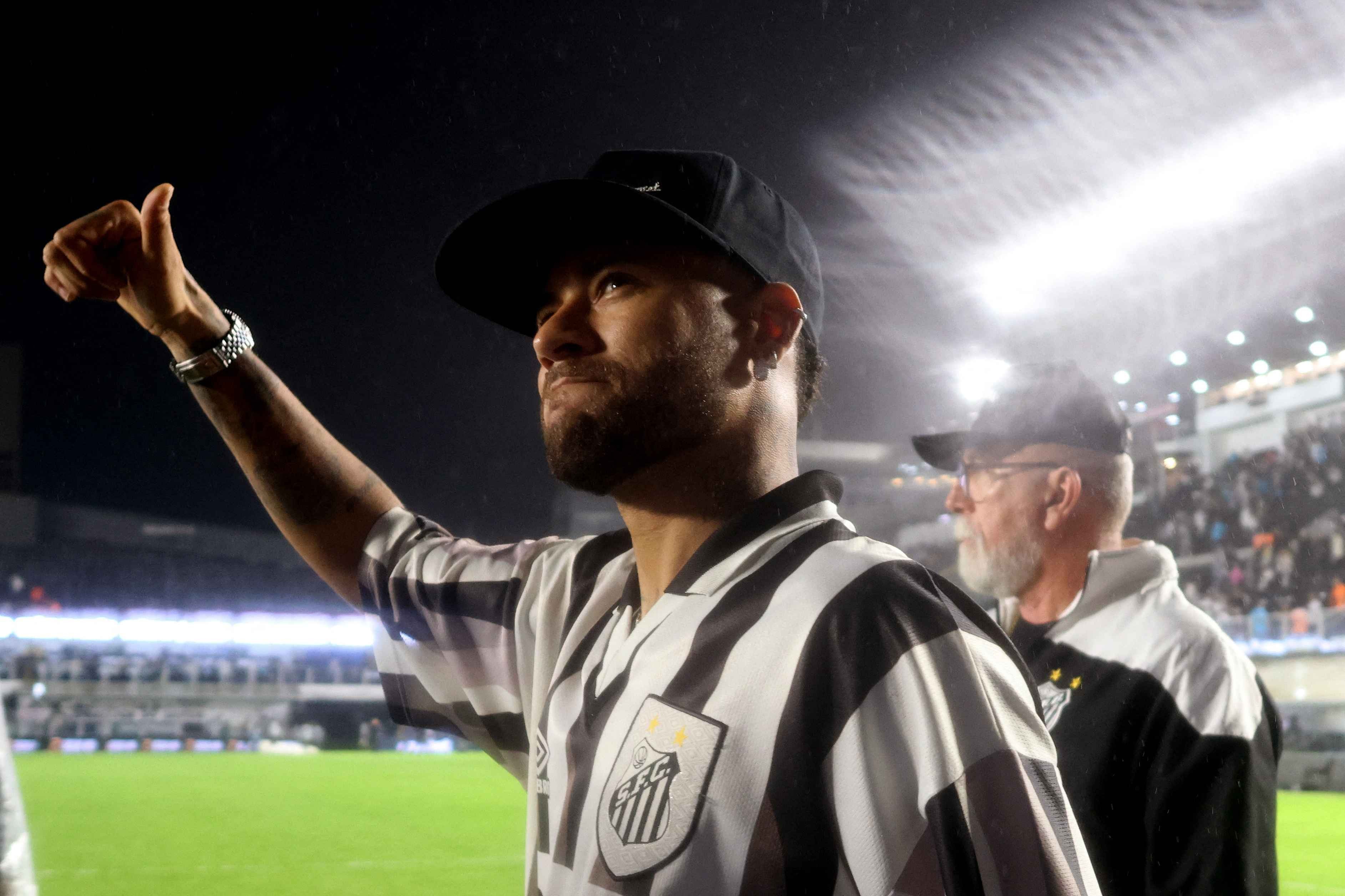Ý KIẾN: Sự sa sút đáng buồn của Neymar từ người hùng của nhân dân thành kẻ gây ảnh hưởng trẻ con