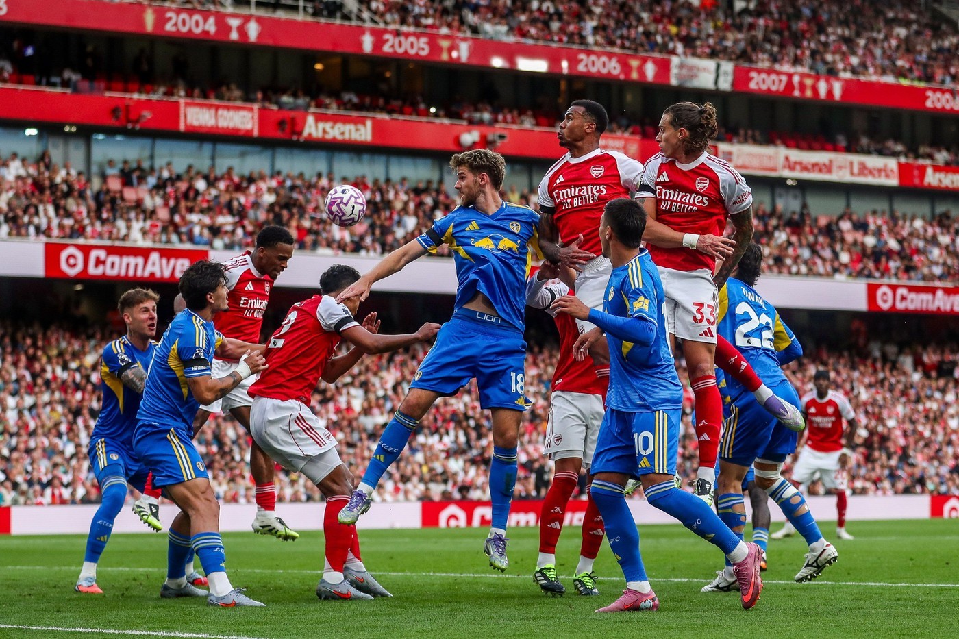 Leeds bất bại tìm kiếm chiến thắng sân khách đầu tiên tại Arsenal ở Premier League kể từ tháng 5 năm 2003