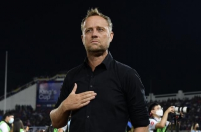 HLV Polking nói thẳng điều 'khó nghe' về trọng tài V.League