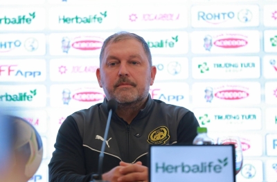 HLV Malaysia nhắc lại án phạt của AFC sau thất bại 1-3 trước Việt Nam