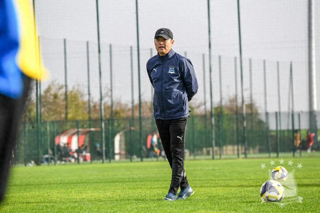 Việc sa thải Milisic đã trở thành điều chắc chắn, Chang Wei là ứng cử viên sáng giá nhất cho vị trí huấn luyện viên trưởng đội tuyển bóng đá nữ Trung Quốc.