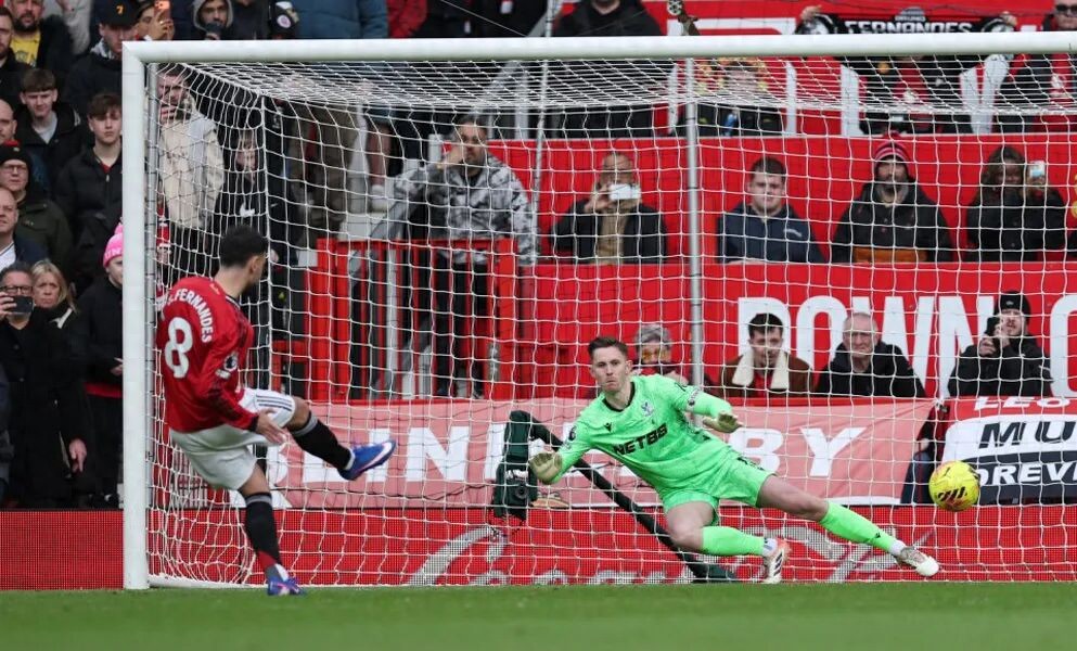 Manchester United thắng 2-1, vươn lên vị trí thứ ba! Bruno Fernandes lập kỷ lục kiến tạo, Šeško ghi bàn quyết định, Carrick thiết lập lợi thế lớn trong cuộc đua top 4