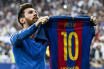 Messi bất ngờ nắm 'quyền sinh sát' định đoạt số phận tại Barca