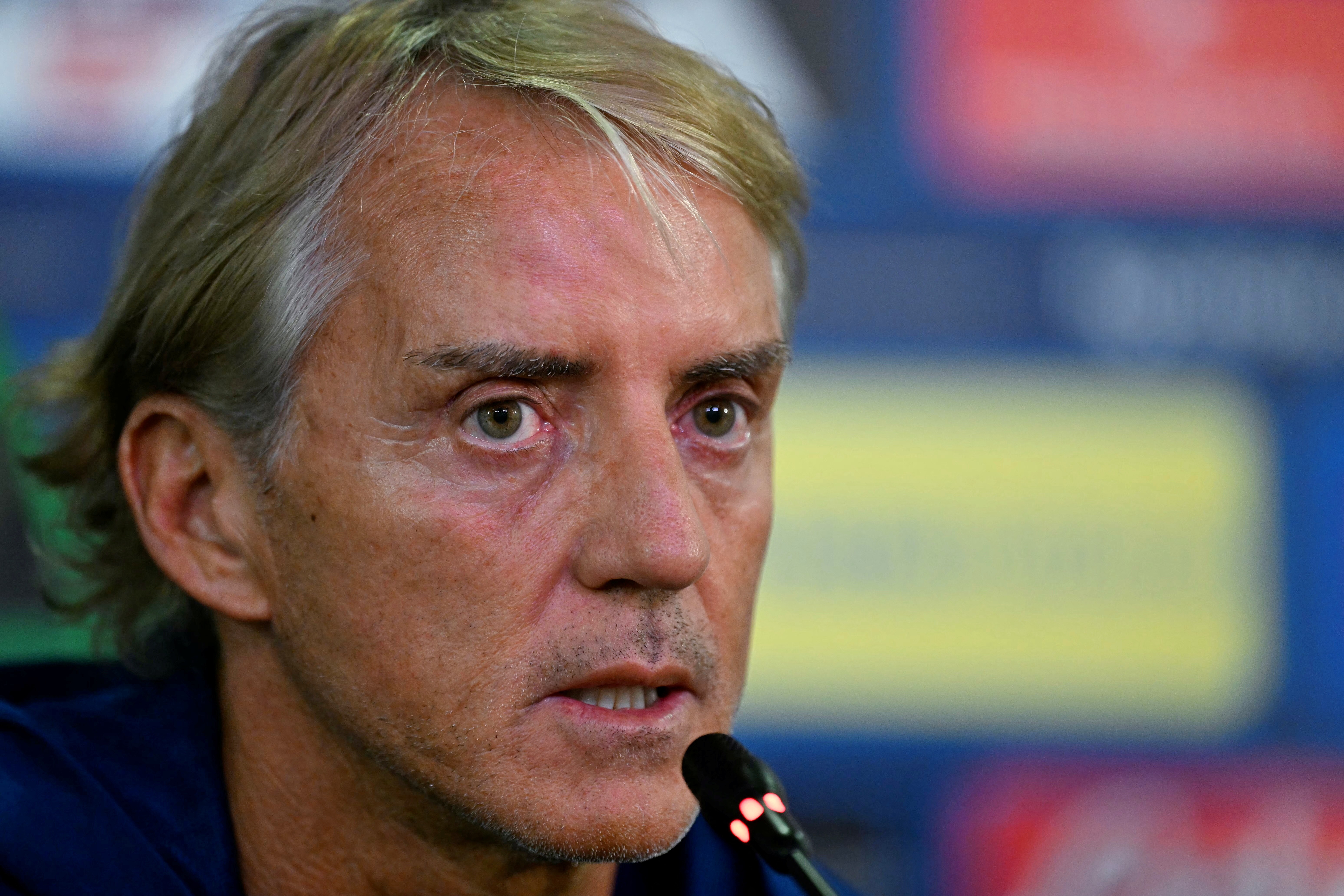 'Không phải việc của tôi', cựu HLV Man City Mancini nói về 114 cáo buộc vi phạm được báo cáo