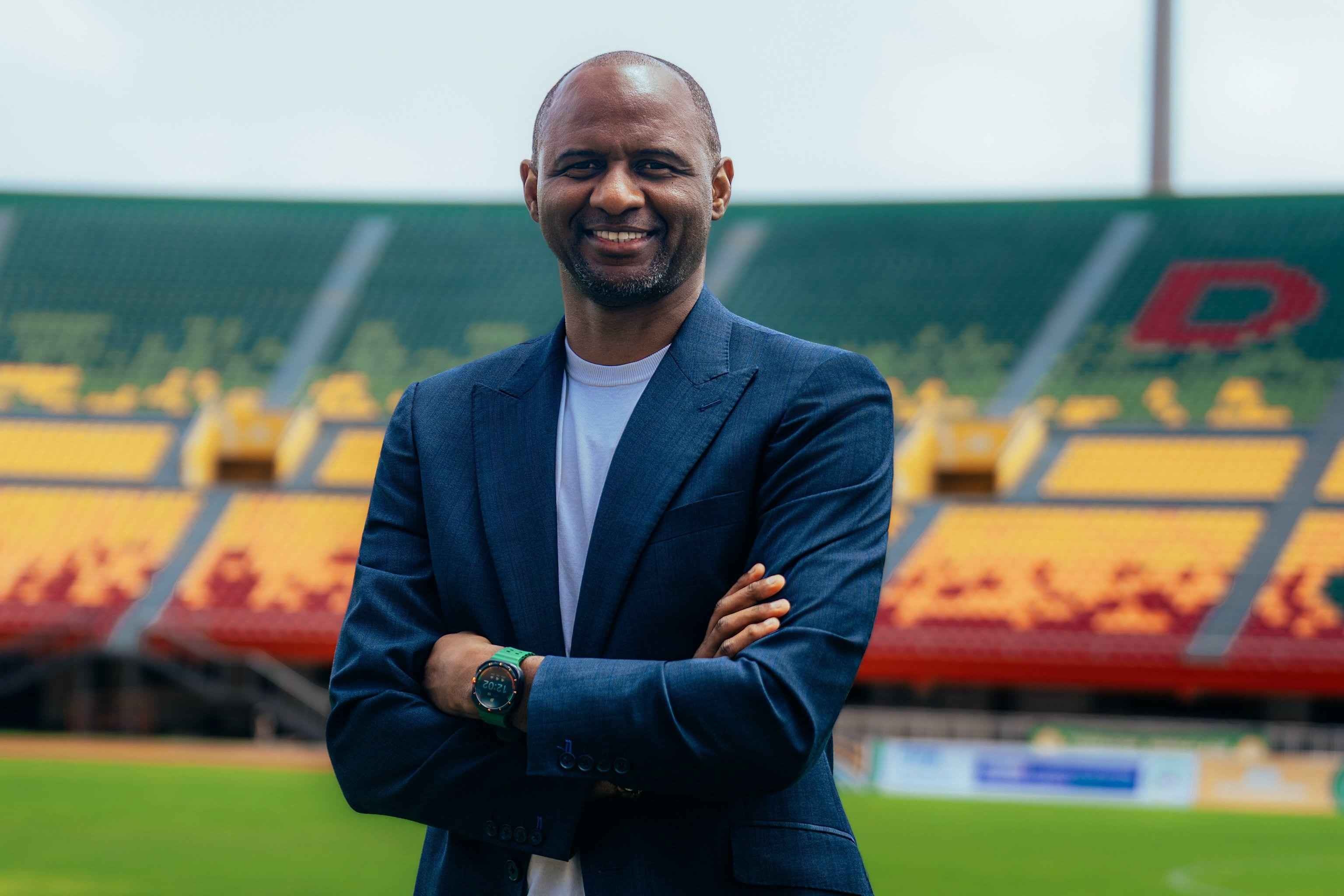 Patrick Vieira ấn tượng với sự tập trung của Senegal trước trận đấu Mozambique tại vòng loại AFCON 2027
