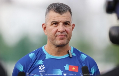 HLV Brazil nói lời thật lòng về con trai Quang Hải trước giải ĐNÁ