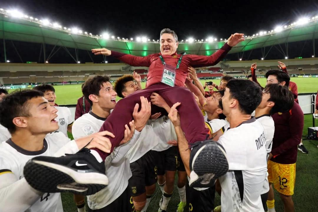 Tiến vào chung kết U23 châu Á! Bất ngờ nhỏ của Antonio, cú sốc lớn cho bóng đá Trung Quốc