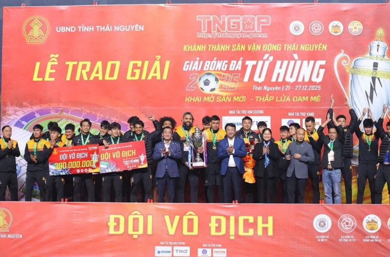 HAGL lên ngôi giải Tứ hùng bằng kịch bản không tưởng