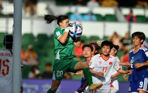 Khổng Thị Hằng chơi xuất sắc trước Nhật Bản, được AFC khen ngợi hết lời