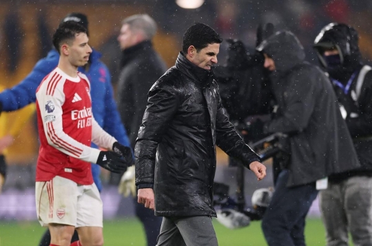 Tiền đạo vĩ đại nhất Ngoại hạng Anh dự đoán gây sốc về Arsenal