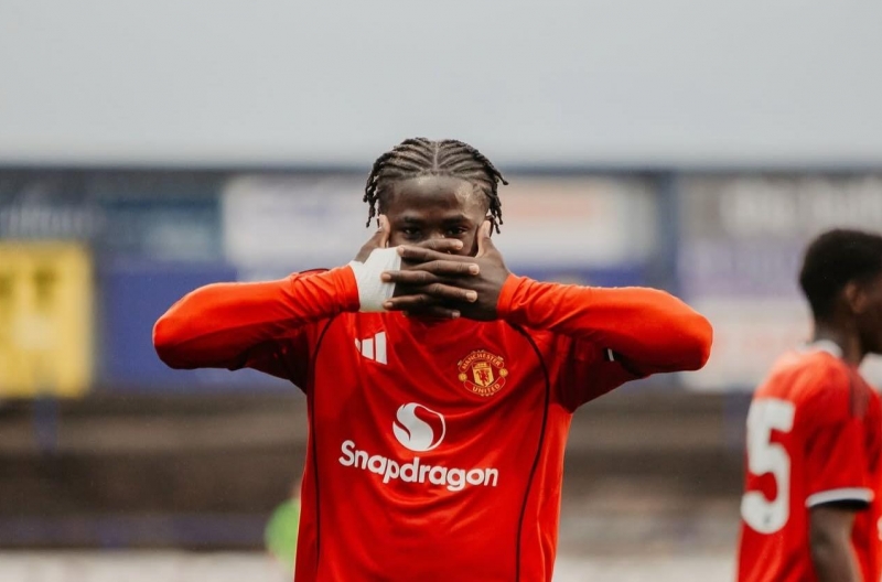 MU trình làng thần đồng 15 tuổi mới, đối thủ của JJ Gabriel xuất hiện