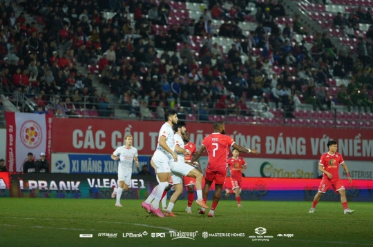 Vượt qua Hải Phòng, Viettel áp sát top đầu V-League