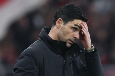 Arsenal nhận đòn giáng mạnh ở cuộc đua vô địch Ngoại hạng Anh