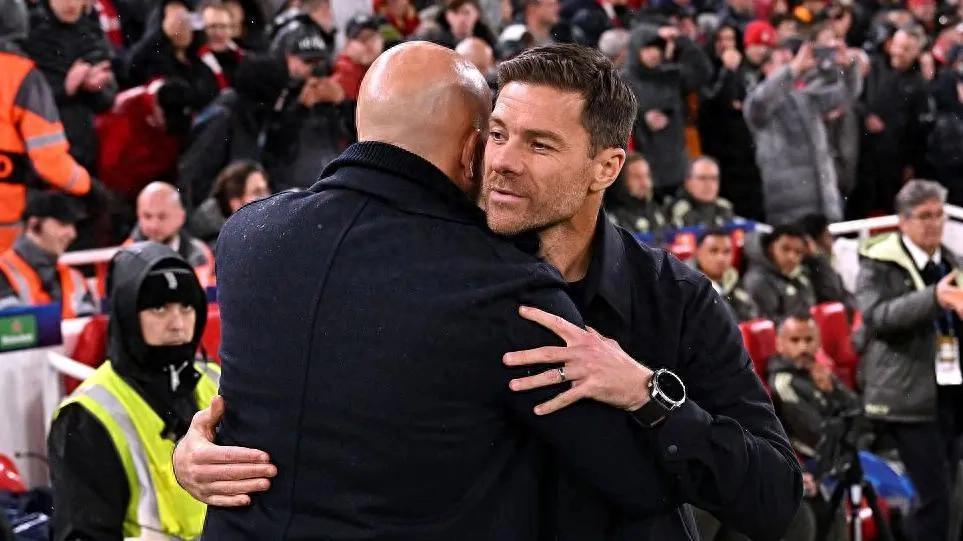 Ghế của Slot đang báo động! Alonso sẵn sàng trở lại Liverpool?