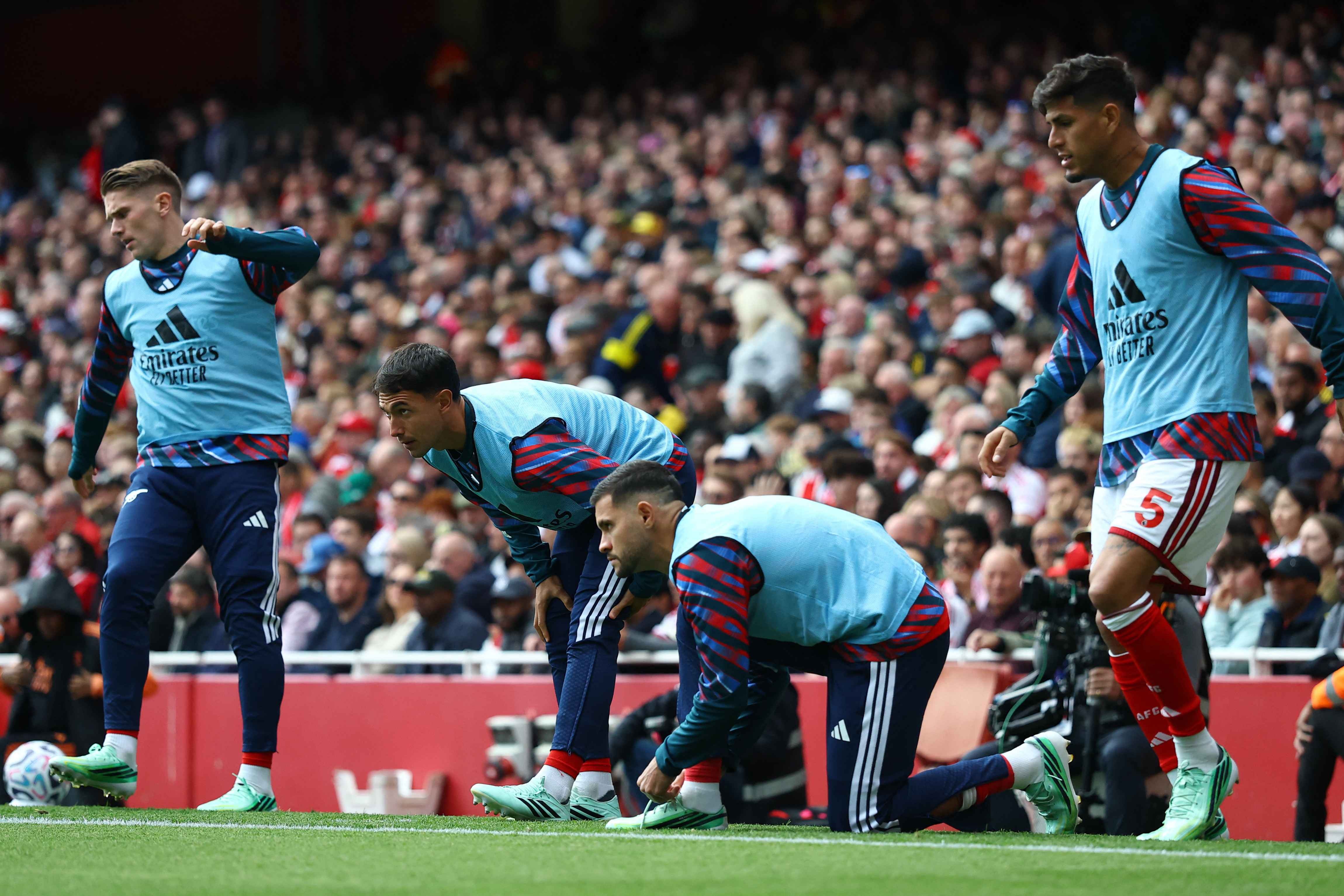 Arsenal gặp tổn thất lớn sau khi Hincapie và Zubimendi dính chấn thương bất ngờ