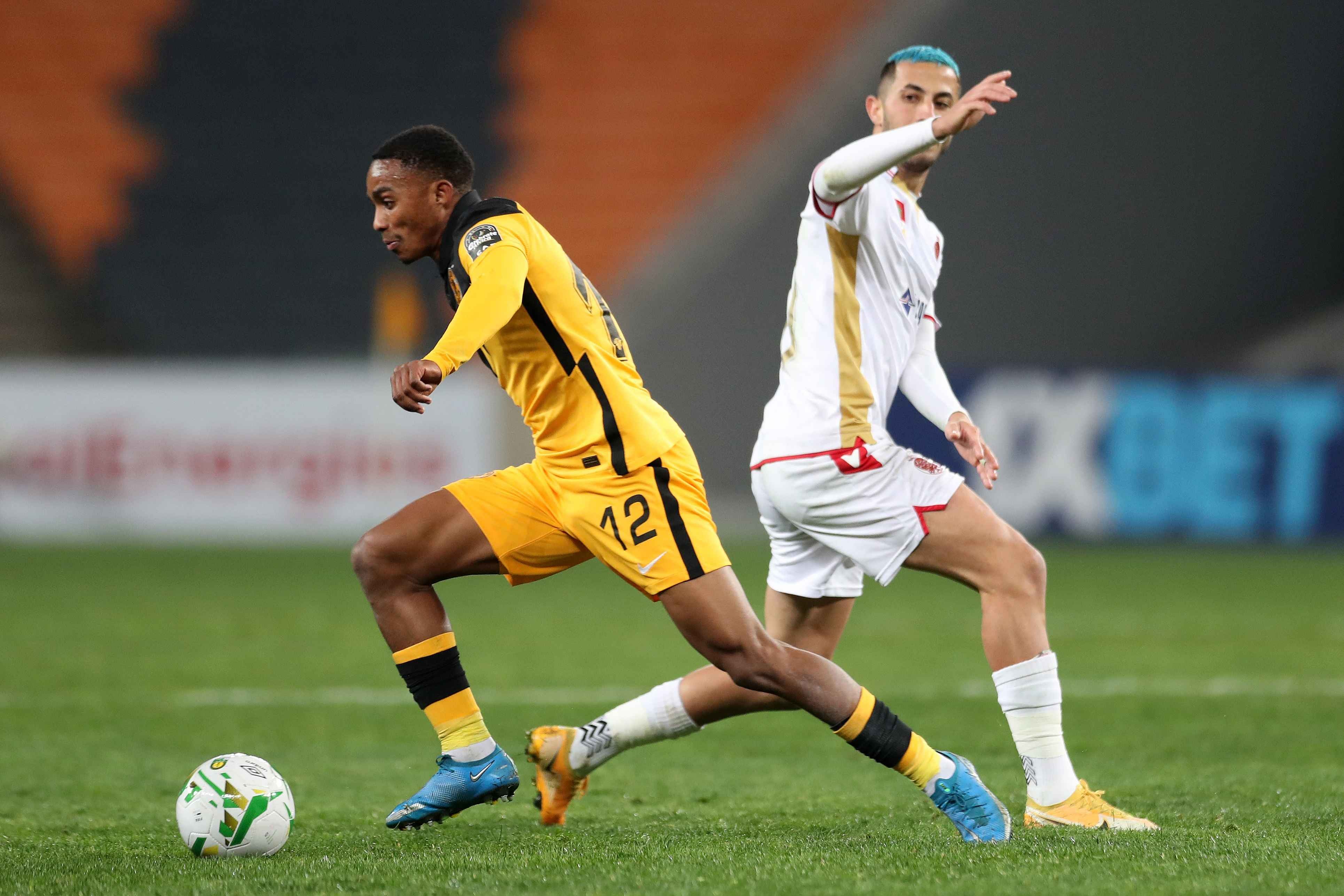 Stellenbosch FC gây bất ngờ khi chiêu mộ tiền vệ cũ của Kaizer Chiefs