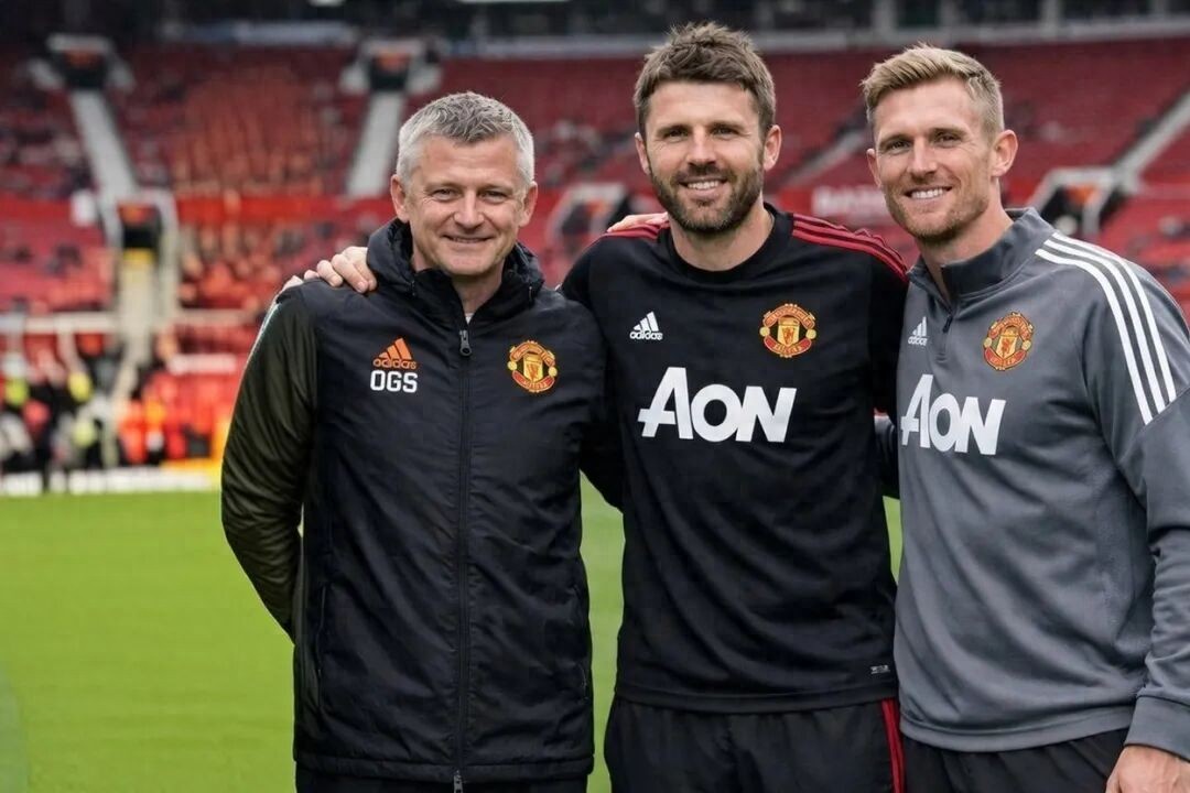 Solskjaer sẽ phỏng vấn vị trí huấn luyện viên trưởng của Man United vào thứ Bảy! Carrick nhận được sự ủng hộ lớn từ một nhân vật quyền lực, Fletcher có thể dẫn dắt đội gặp Man City