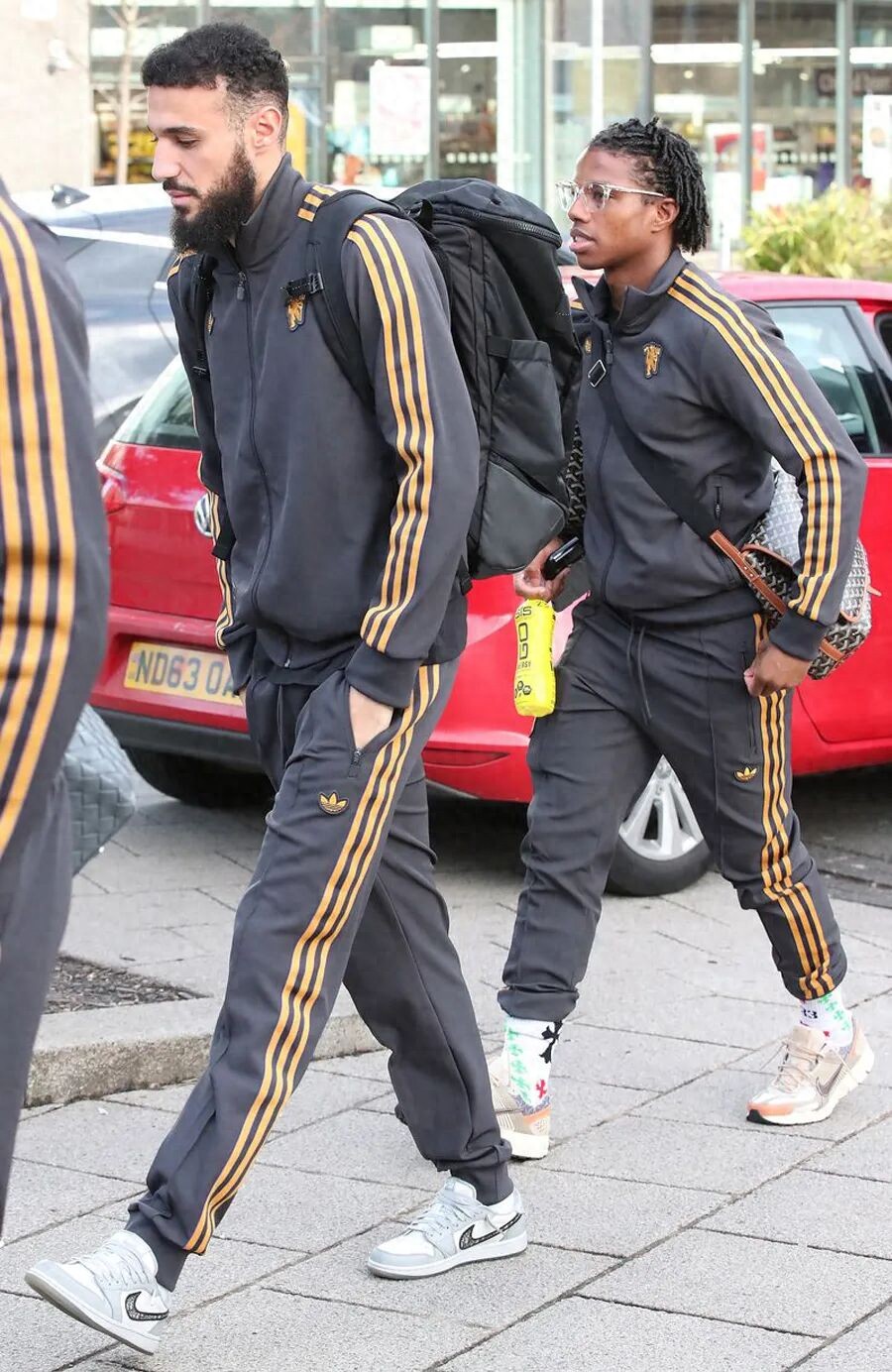 Man United công bố danh sách thi đấu trận gặp Arsenal với sự trở lại của hậu vệ thép! Carrick tự tin nối dài chuỗi chiến thắng, Solskjaer gửi lời chúc mừng