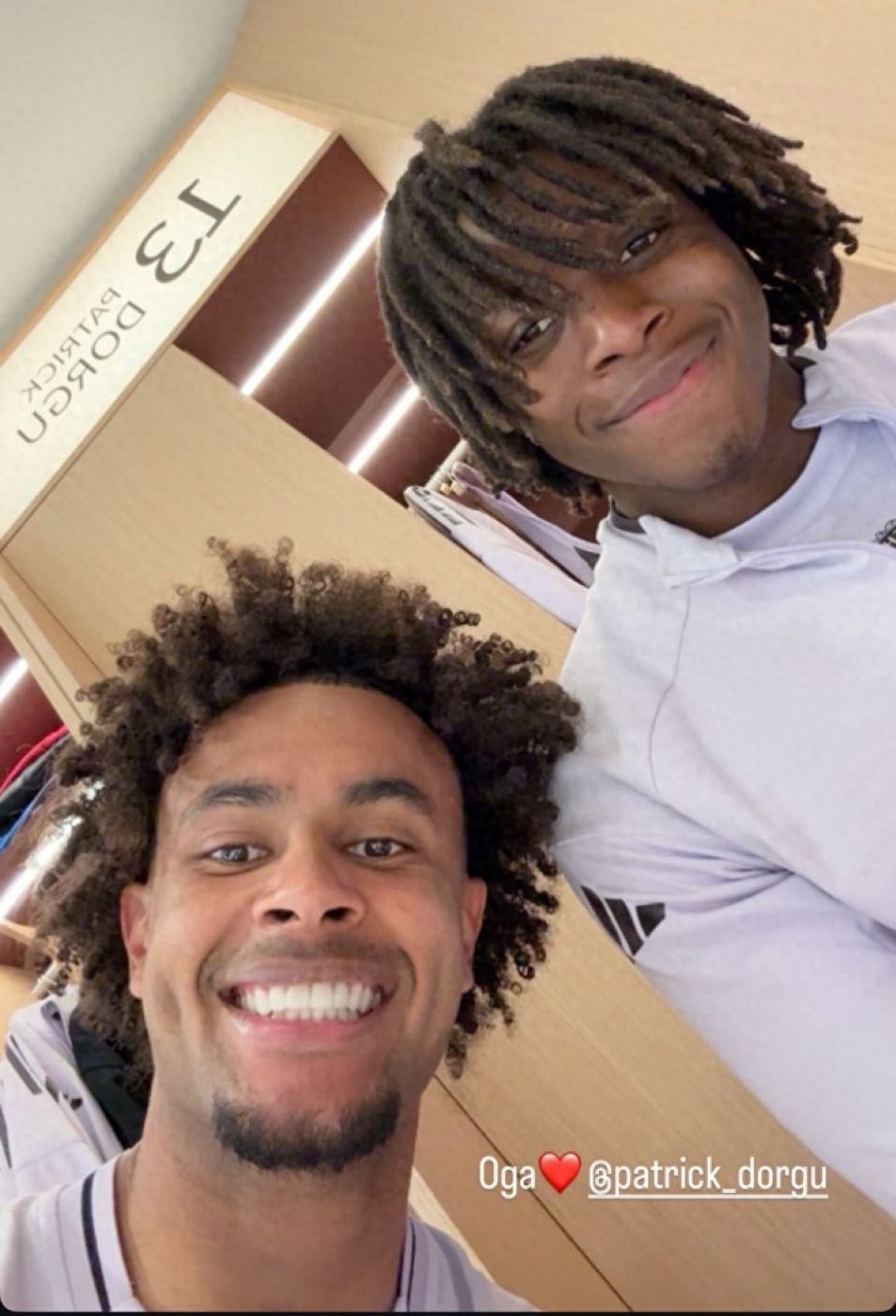 Cầu thủ Manchester United có thể không thể tham gia trận đấu với Leeds United! Tiến độ phục hồi không như mong đợi, mục tiêu đã chuyển sang tránh chấm dứt sớm mùa giải.