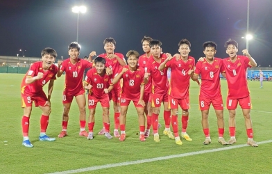 CĐV Thái Lan: 'Việt Nam đá bóng nghiêm túc còn chúng ta thì...'