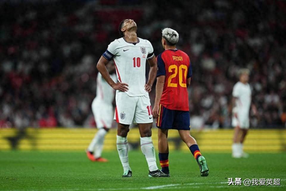 Tây Ban Nha 3-2 Anh! Chuỗi 39 trận bất bại phá kỷ lục bóng đá. Yamal tỏa sáng, Kane ghi bàn và sút hỏng phạt đền.