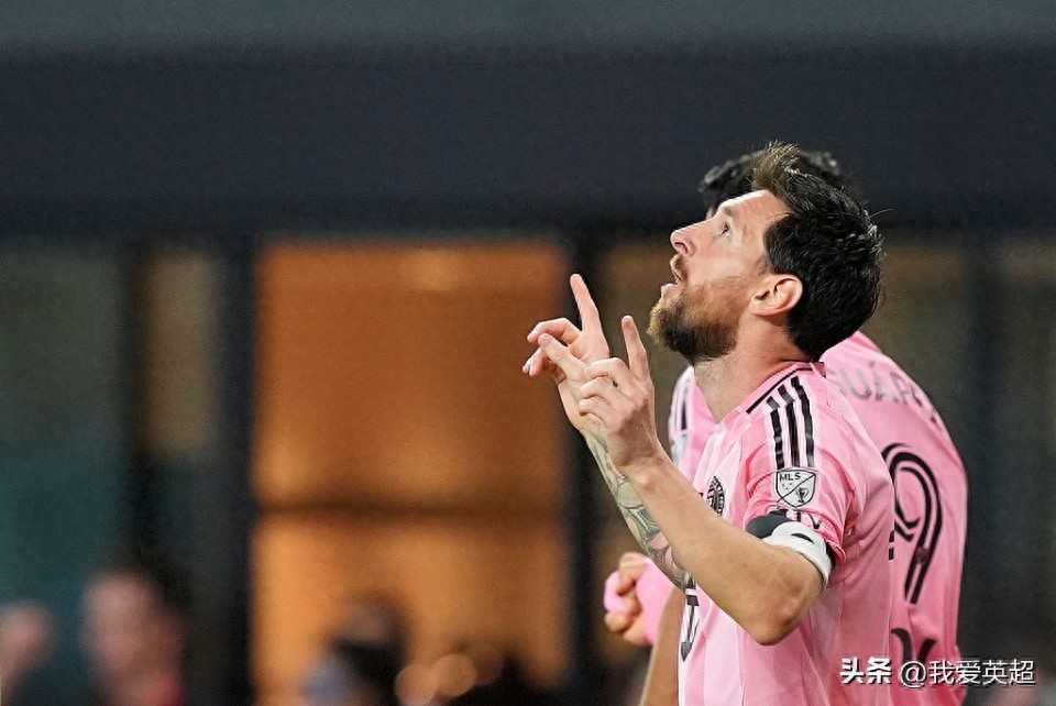 4-0! Messi 39 tuổi lập cú đúp, có pha đột phá qua ba hậu vệ rồi ghi bàn, giúp Inter Miami chấm dứt chuỗi 5 trận không thắng, nâng tổng số bàn thắng sự nghiệp lên 934.