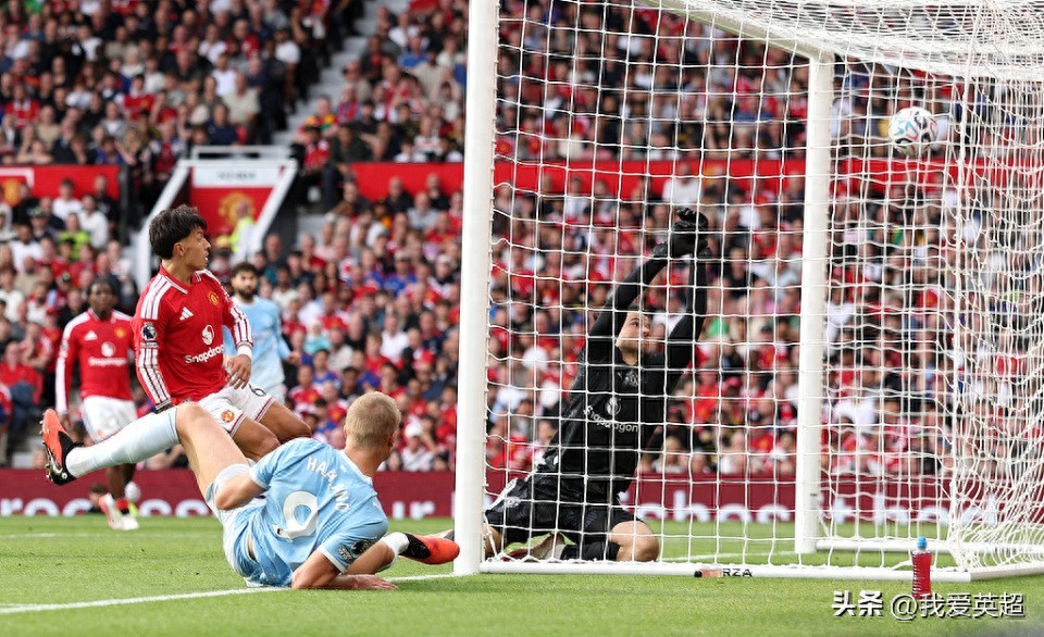 Premier League chính thức: Bàn thắng của Haaland không được công nhận! Trọng tài chính nên tự xem lại, đã liên hệ Man United thừa nhận sai lầm
