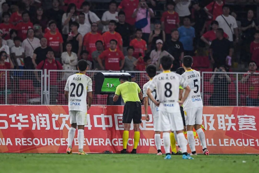 VAR toàn diện ở giải hạng Nhất Trung Quốc: Cấp bách? Rất cấp bách! Thực hiện? Hoàn toàn khả thi!