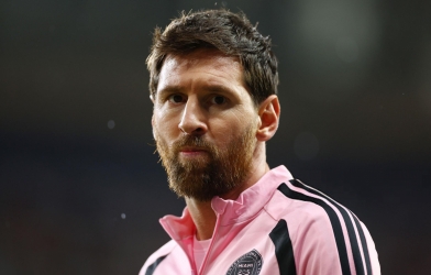 Giải nghệ cận kề, Messi bất ngờ nhận tin 'đau lòng' từ Barca