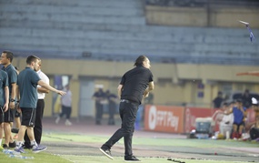 HLV Thể Công Viettel bị phạt 20 triệu, cấm chỉ đạo 4 trận