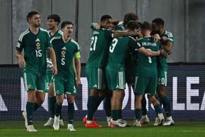Charles ghi bàn quyết định ở phút cuối giúp Bắc Ireland giành chiến thắng nghẹt thở trước Georgia