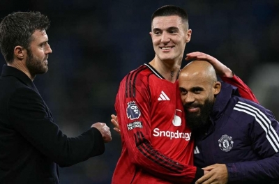 Cặp đôi 'song sát' của MU báo tin buồn