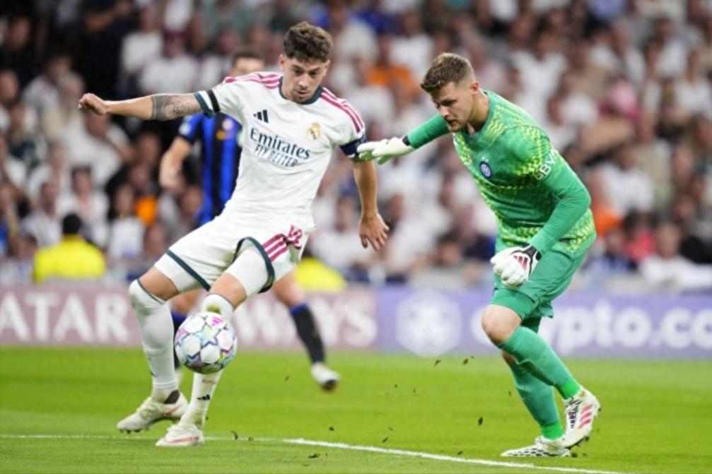 Đêm kinh hoàng tại Bernabéu: Real Madrid thắng Inter 2-1, Mourinho "hạ đội bóng cũ" mở màn Champions League bằng chiến thắng